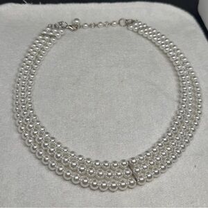 Elegant Pearl Necklace